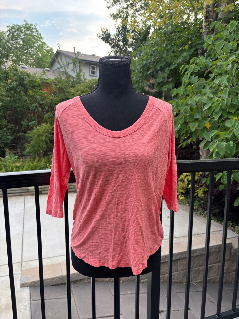 James Perse Coral Scoop Neck Short Sleeve Tee